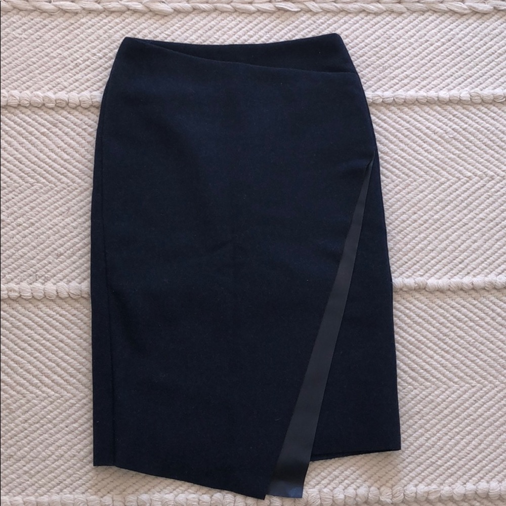 Zara Skirt XS Navy knee length midi